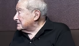 Кишон Дэвис — это Шугар Рэй Леонард этого поколения. Так считает Арум Кишон Дэвис — это Шугар Рэй Леонард этого поколения. Так считает Арум