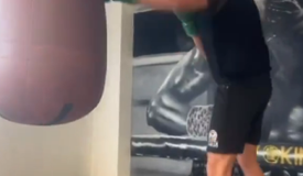 Ого! Тайсон Фьюри в зале и даже бьёт мешок — видео