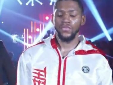 Брутал! Норман срубил Сасаки и остался с титулом: видео - фото