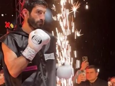 Сможет ли Усик стать звездой в США? Мнение Фанияна - фото