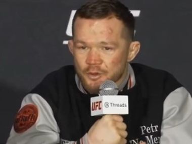 Кадр дня: Ян в джакузи с девочками троллит проигравшего Двалишвили - фото