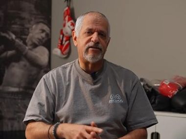 Усик и его «Иван». О нокаутирующем ударе рассказал Расс Анбер - фото