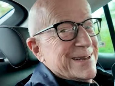 Усик хочет драться с Уайлдером. Реакция менеджера Деонтея - фото