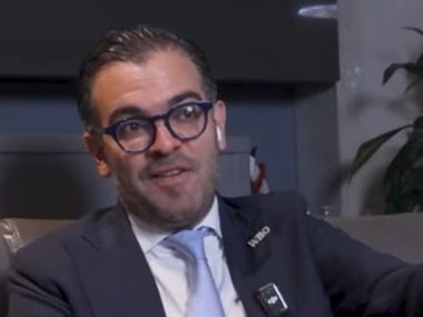 Президент WBO прокомментировал решение Усика отказаться от титула - фото