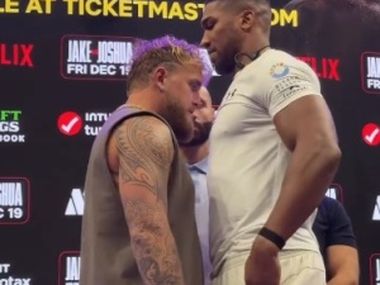 Джошуа и Пол впервые встретились лицом к лицу: видео - фото