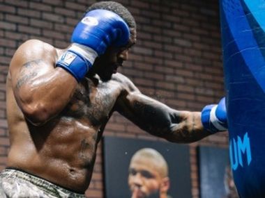 Андерсон подписал контракт с Уорреном. Дебютирует в шоу Уордли – Дюбуа - фото