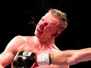 Удары в боксе: какие они бывают, опасность и особенности - фото