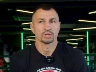 «Подарка не привезут». Виктор Постол о сопернике по бою 11 октября - фото
