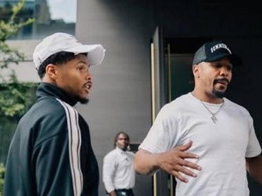 «Танк» Дэвис объявил о завершении карьеры. Реакция Стивенсона - фото