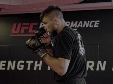 Амосов в UFC: назван первый соперник, есть дата боя - фото