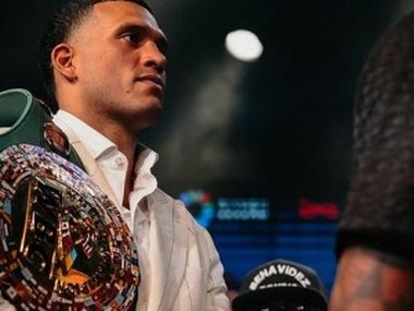 Бенавидес принял бой с Бетербиевым Бенавидес принял бой с Бетербиевым - фото