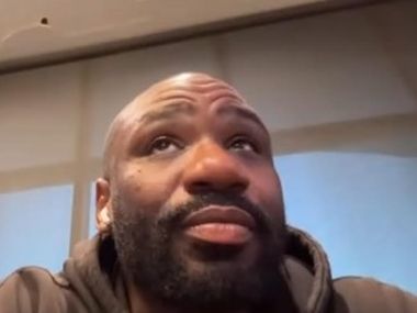 «Усик уничтожит Уайлдера!» Томпсон не видит шансов у соотечественника - фото