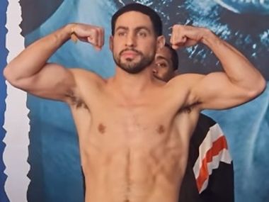 Прощальный бой Дэнни Гарсии. Состоялось взвешивание - фото