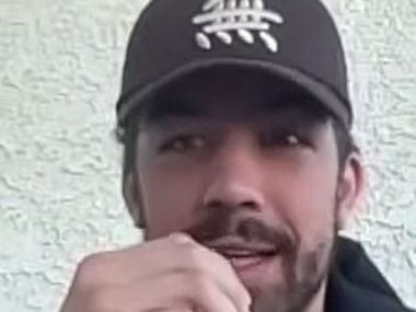 «Бьёт как супертяж». Торрез оценил ударную мощь Кишона Дэвиса - фото