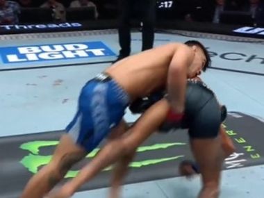 Батиста засабмитил Оливейру: все результаты UFC Fight Night 266 - фото