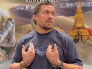 «Нас четвёртый год хотят уничтожить». Усик высказался про Украину - фото