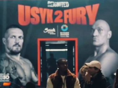 Ну, с годовщиной! Усик обратился к Фьюри - фото