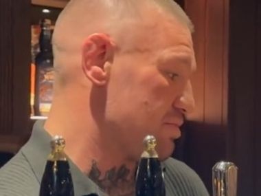 Макгрегор хочет драться с Махачевым в Белом доме - фото