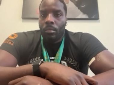 Все сейчас молятся на Усика — Околи Все сейчас молятся на Усика — Околи - фото