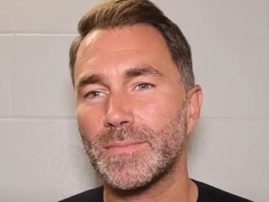 Усику пора на пенсию — Хирн объяснил почему - фото