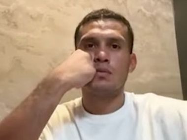 Бивол или Бетербиев? Бенавидес назвал более трудный и зрелищный бой - фото