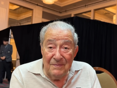 Усик не смог бы конкурировать с Али, Фрейзером и Форманом — Арум Усик не смог бы конкурировать с Али, Фрейзером и Форманом — Арум - фото