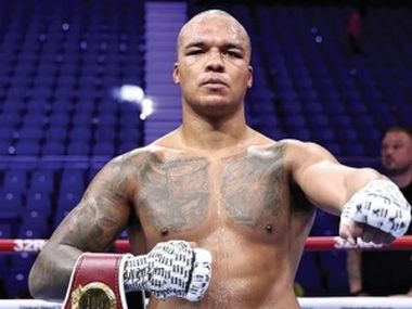 Уордли и Дюбуа договорились об очной схватке? Ответ Уоррена - фото