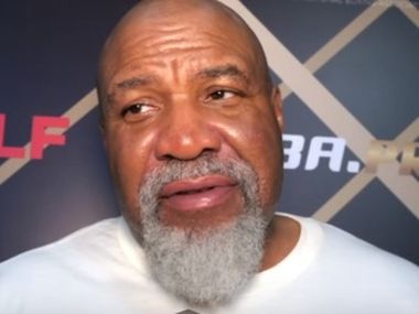 Мегафайт Канело – Кроуфорд. Бриггс ставит на досрочку - фото