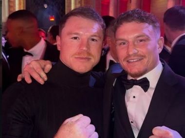 Чемпион Смит сразится с экс-обладателем титула: есть дата и место боя - фото