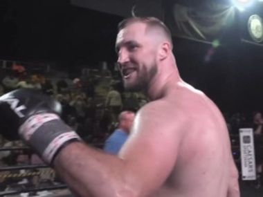 Валлин нокаутировал Томаса: видео - фото