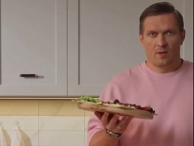 Усик решил, с кем и когда проведёт следующий бой Усик решил, с кем и когда проведёт следующий бой - фото