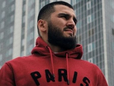 Кто-то приврал? У Бетербиева серьёзные претензии к Биволу - фото