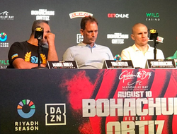 фото - Ортис отказался пожать руку Богачуку. Позже объяснил своё решение