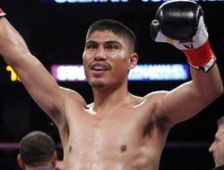 фото - Майки Гарсиа жёстко нокаутировал Деяна Златичанина