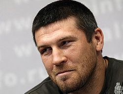 фото - Валерий Брудов подписал контракт с Доном Кингом