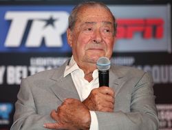 фото - «Джошуа никогда не побьёт Усика». Боб Арум — о напрасных потугах британца