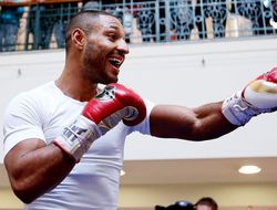 фото - Келл Брук: «Позвонить Херну – вот и всё, что требуется от Хана»