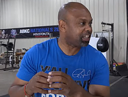 фото - Легендарный Рой Джонс назвал лучшего соперника в карьере