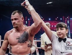 фото - Алексей Егоров победил Василя Дуцара