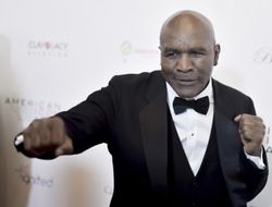 фото - Эвандер Холифилд объявил об отмене боя с Макбрайдом — но это ещё не конец