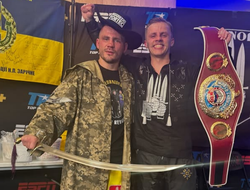 фото - Беринчик узнал имя оппонента, место и дату проведения боя — СМИ