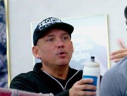 фото - Девин Хэйни – Василий Ломаченко: прогноз от Теофимо Лопеса-старшего