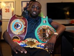 фото - Кроуфорд на пути к вершине P4P, прогнозирует исход боя Головкин−Альварес