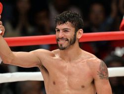 фото - Хорхе Линарес прошёл всю дистанцию, но защитил титул