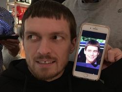 фото - Пакьяо поплавал по Темзе, «живая» грудь Уайлдера, Макгрегор снова с бутылкой — соцсети