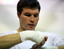 фото - Бой Влодарчика и Дрозда планируется на 27 сентября в Москве