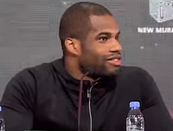 фото - Реванш с Усиком в планах Дюбуа на 2024 год