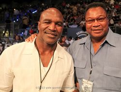 фото - Холифилд и Холмс — о поединке Кличко и Уайлдера