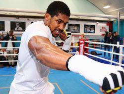 фото - Переговоры по бою Энтони Джошуа – Александр Усик: новости от Хирна