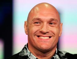 фото - Тайсон Фьюри назвал единственный шанс Джошуа в реванше с Руисом